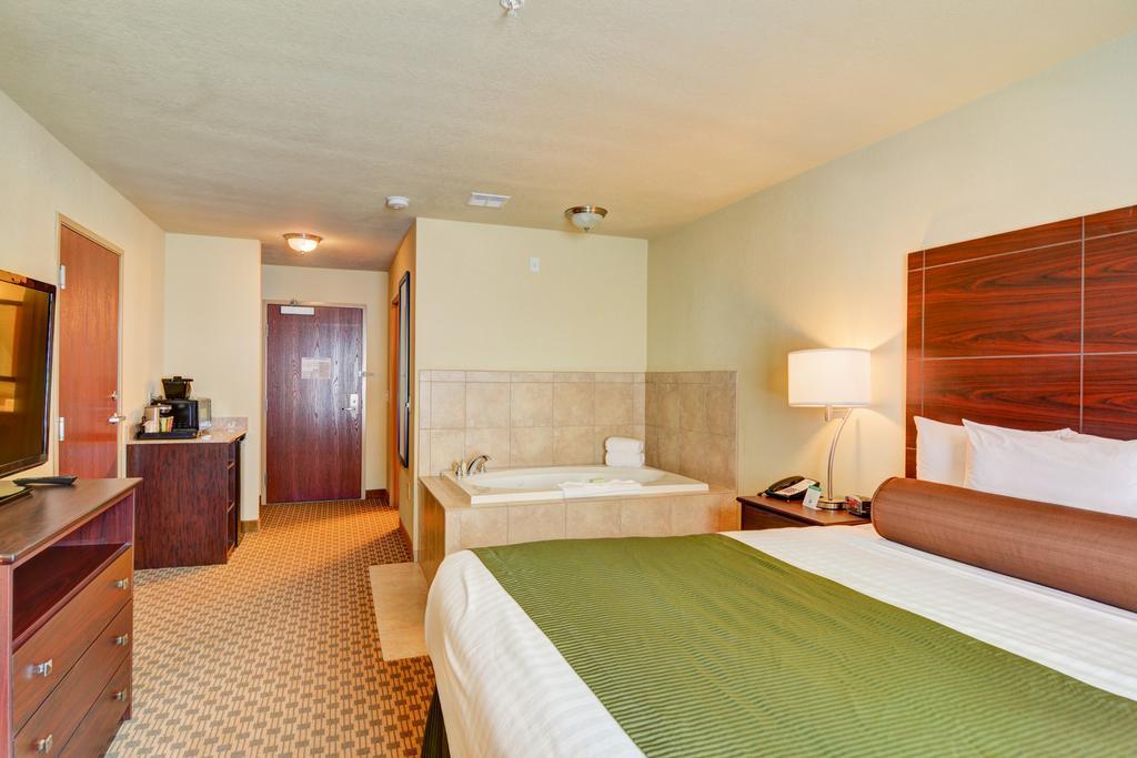 Cobblestone Hotel & Suites - Punxsutawney Zewnętrze zdjęcie