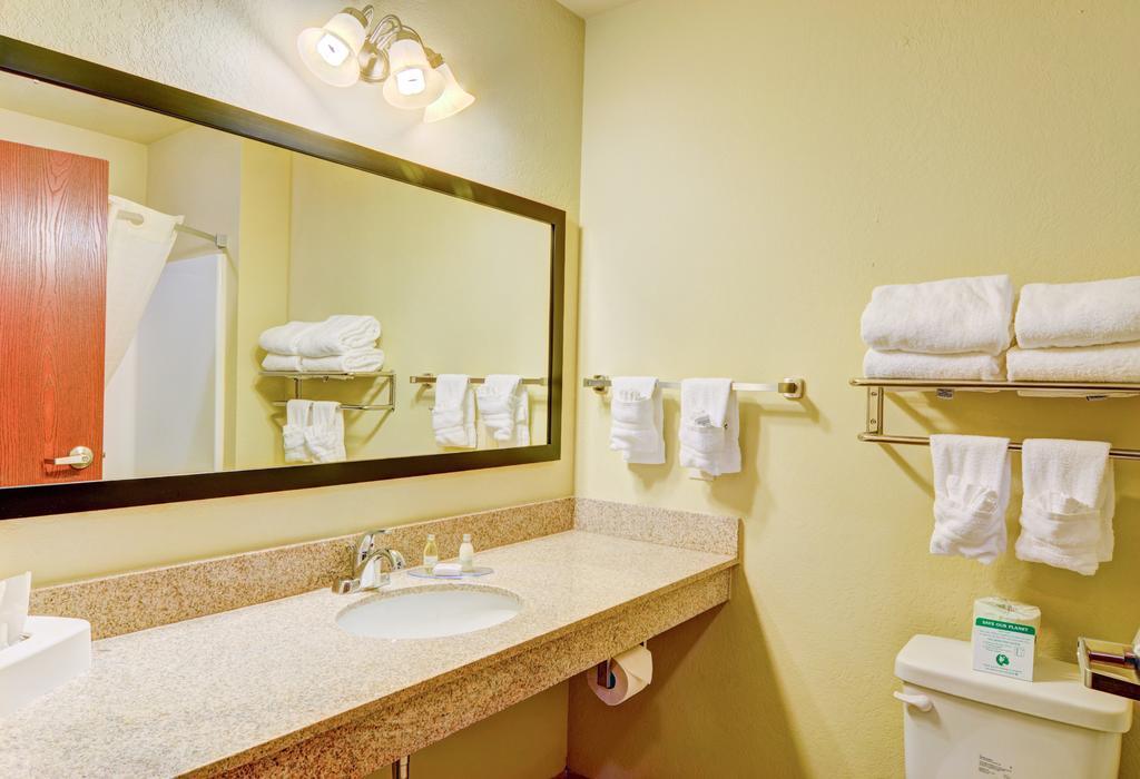 Cobblestone Hotel & Suites - Punxsutawney Zewnętrze zdjęcie