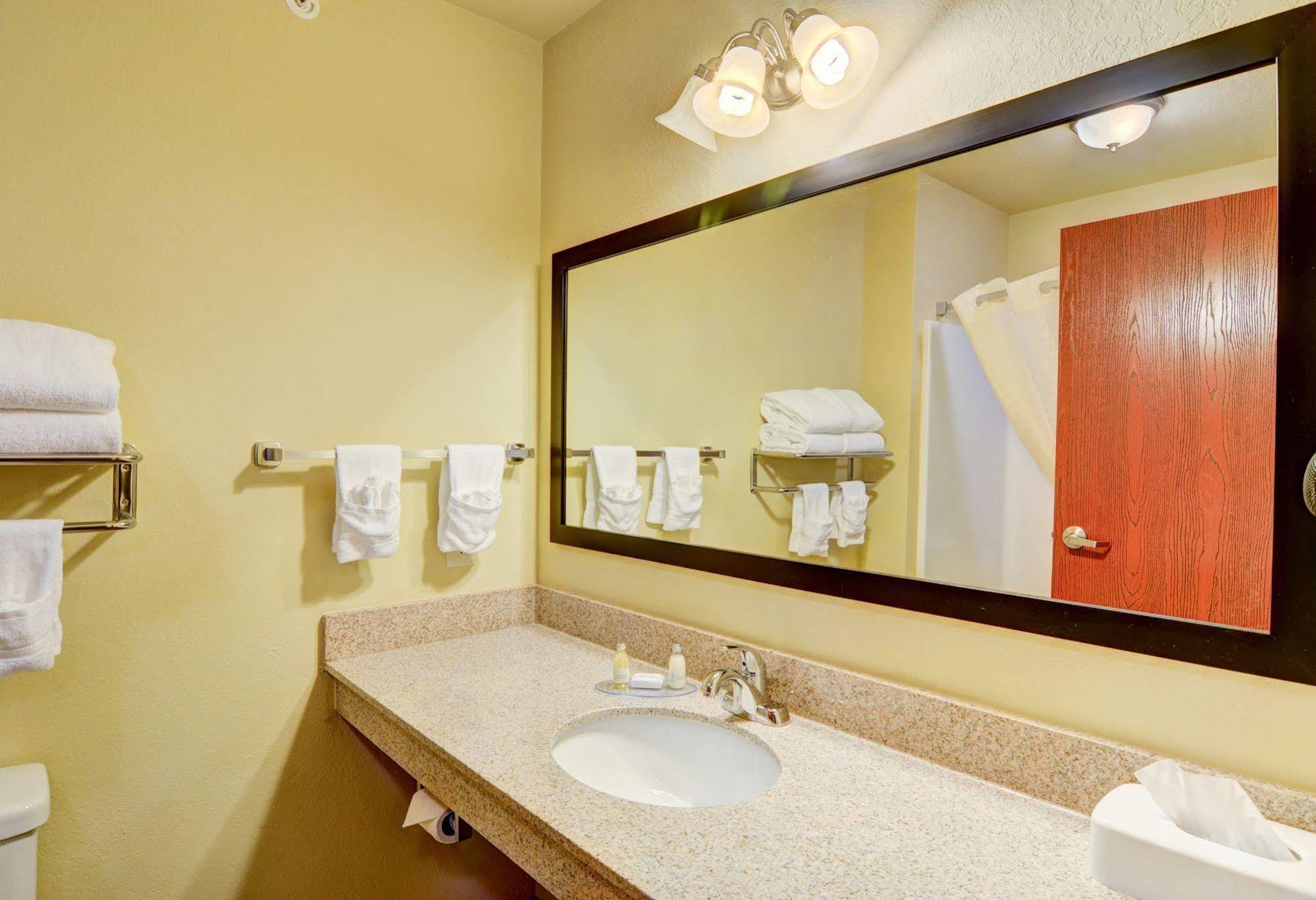 Cobblestone Hotel & Suites - Punxsutawney Zewnętrze zdjęcie